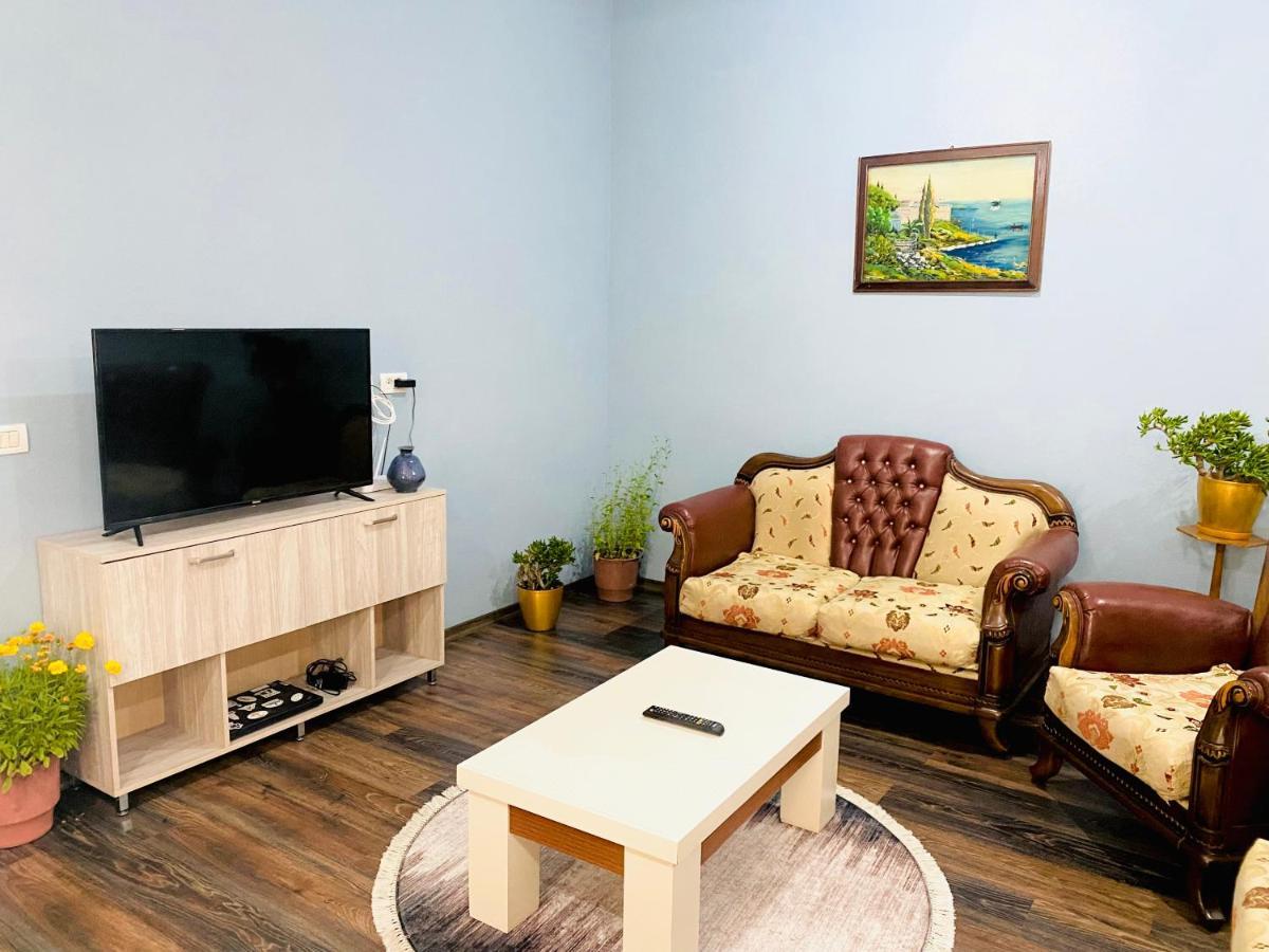 Kb Downtown Gjirokaster公寓 外观 照片